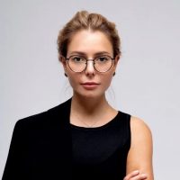 Кристина Потупчик в MAX