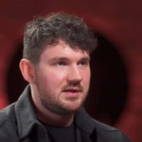 Стас Бомбит в MAX