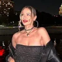 Мария Шеди - стиль и красота в MAX