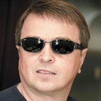 ЗАУГЛОМ в MAX