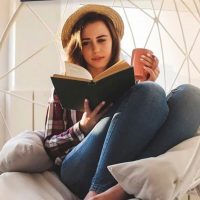 Уютный уголок в MAX