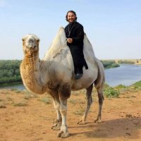 Священник Альвиан в MAX