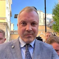 Евгений Попов в MAX