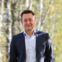 Руслан Бутов в MAX