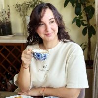 Семейный Уют: Жизнь Домашней Хозяйки в MAX