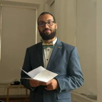 Учитель истории в школе в MAX