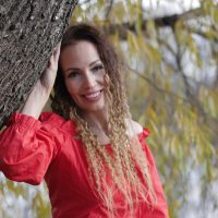 Оксана Галеева в MAX