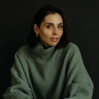 Адюкова здесь в MAX