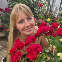 Юлия Ламбоцкая в MAX