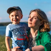 Мамские бубни в MAX