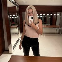 Бьюти девочка в MAX