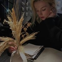 Анастасия Берзова в MAX