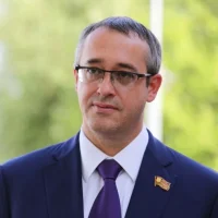 Глазами Шапошникова в MAX