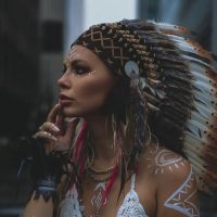 Елена Фенцик в MAX