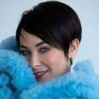 Вероника Фельдблюм в MAX