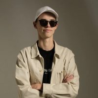 Лев Левицкий выдает базу в MAX