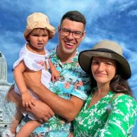 Москвичи в MAX