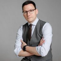 Александр Мудров в MAX