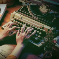 Рассказы из шкатулки с секретом в MAX