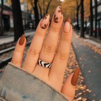 Маникюр в MAX