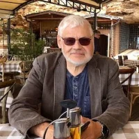 За чашкой кофе в MAX