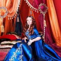 Ника Марш в MAX