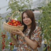 Оля Огород онлайн в MAX