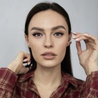 Реалии Аполлинарии в MAX