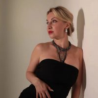 Шальная Императрица в MAX