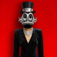 Модная скряга в MAX