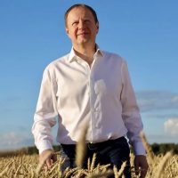 Виктор Томенко в MAX