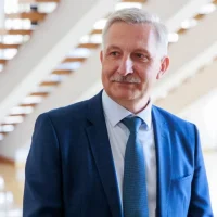 Сергей Тарасов