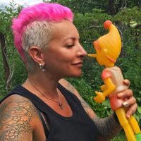 Голая женщина в метро