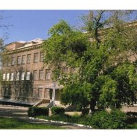 ГБОУ ЛНР «Краснолучская гимназия № 1 имени Л. Литвяк»