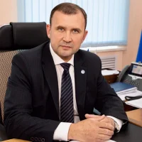 Ришат Мансуров