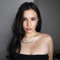 polina тихонова